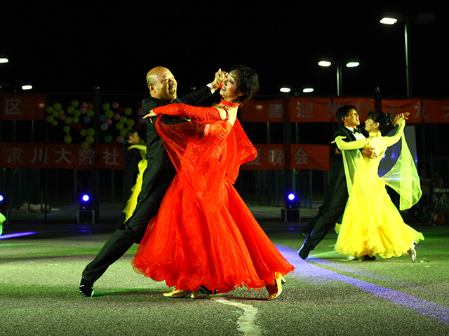 16交谊舞《雪绒花》.jpg