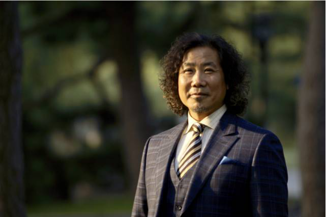 田村路街道：唐承华大型户外装置，落户于慧和天语艺术空间的绿茵之地~2186.png