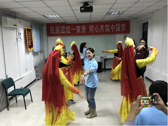 201711281511869936894931.png 2.民族团结一家亲 共筑中国梦17.png