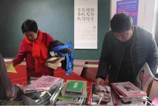 曙光街道“坚定自信共建精神家园”主题赠书活动23.png