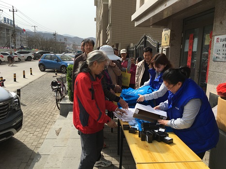 发放宣传手册及宣传品.jpg
