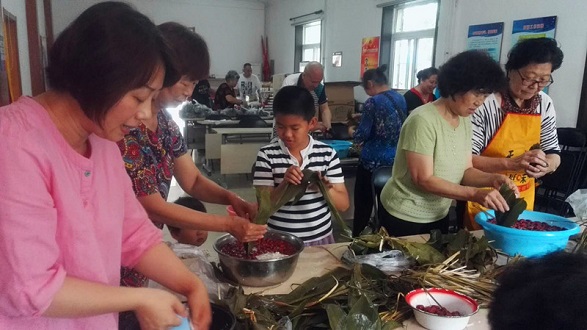 图10：兵器社区开展“弘扬端午文化 传我浓情棕香”活动.jpg