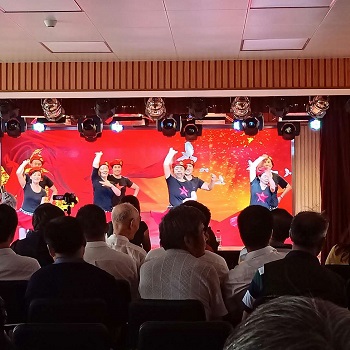 201807041530672941576457.jpg 同泽园东里七一文艺汇演3.jpg