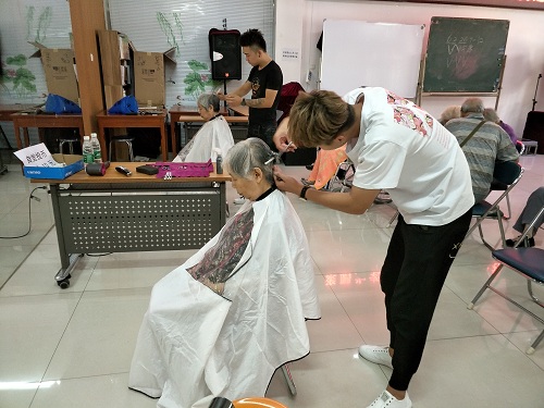 201809071536290600532524.jpg 美丽园理发服务 (4).jpg