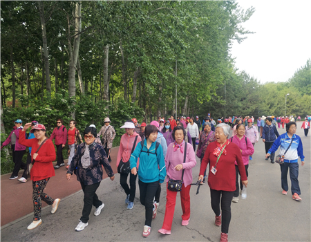 201905101557475862436161.jpg 母亲节健步走 (2).jpg