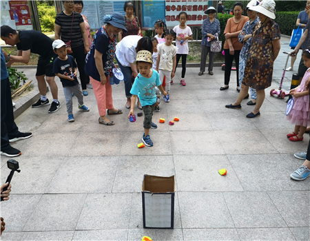 201905281559010470851692.jpg (西三旗街道清景园信息第64期)清景园社区欢庆六一五彩童年趣味运动会 (2).jpg