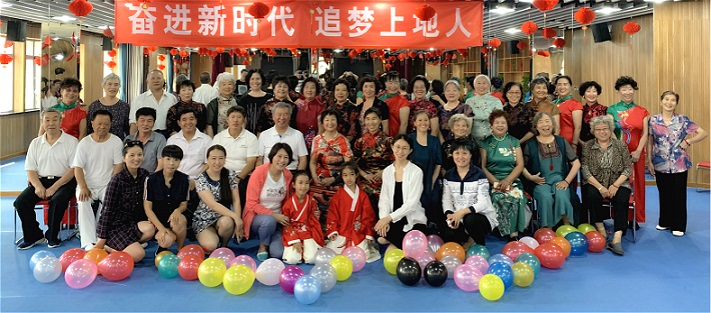 演职人员大合影-1.jpg
