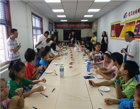 龙岗社区开展青少年“景泰蓝”传统工艺制作活动 (5).jpg