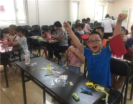 （建材西里社区第077期信息）建材西里社区 童心共筑图书梦 DIY制作暨图书捐赠活动 10.jpg